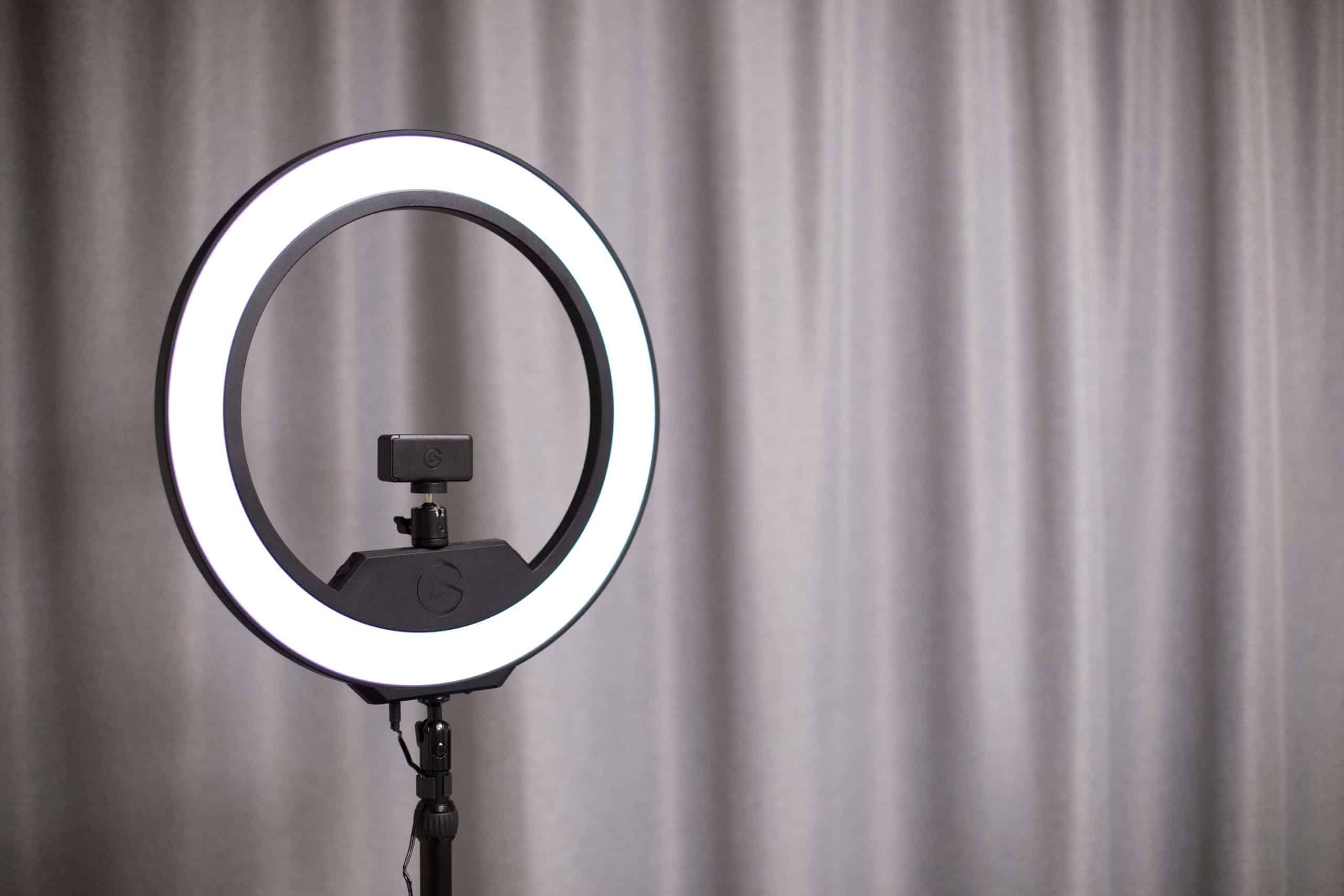 Tips på utrusning för att spela in video: Ring light från Elgato