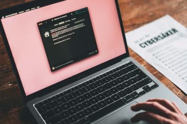 Bild på en dator med inställningar för säkerhet