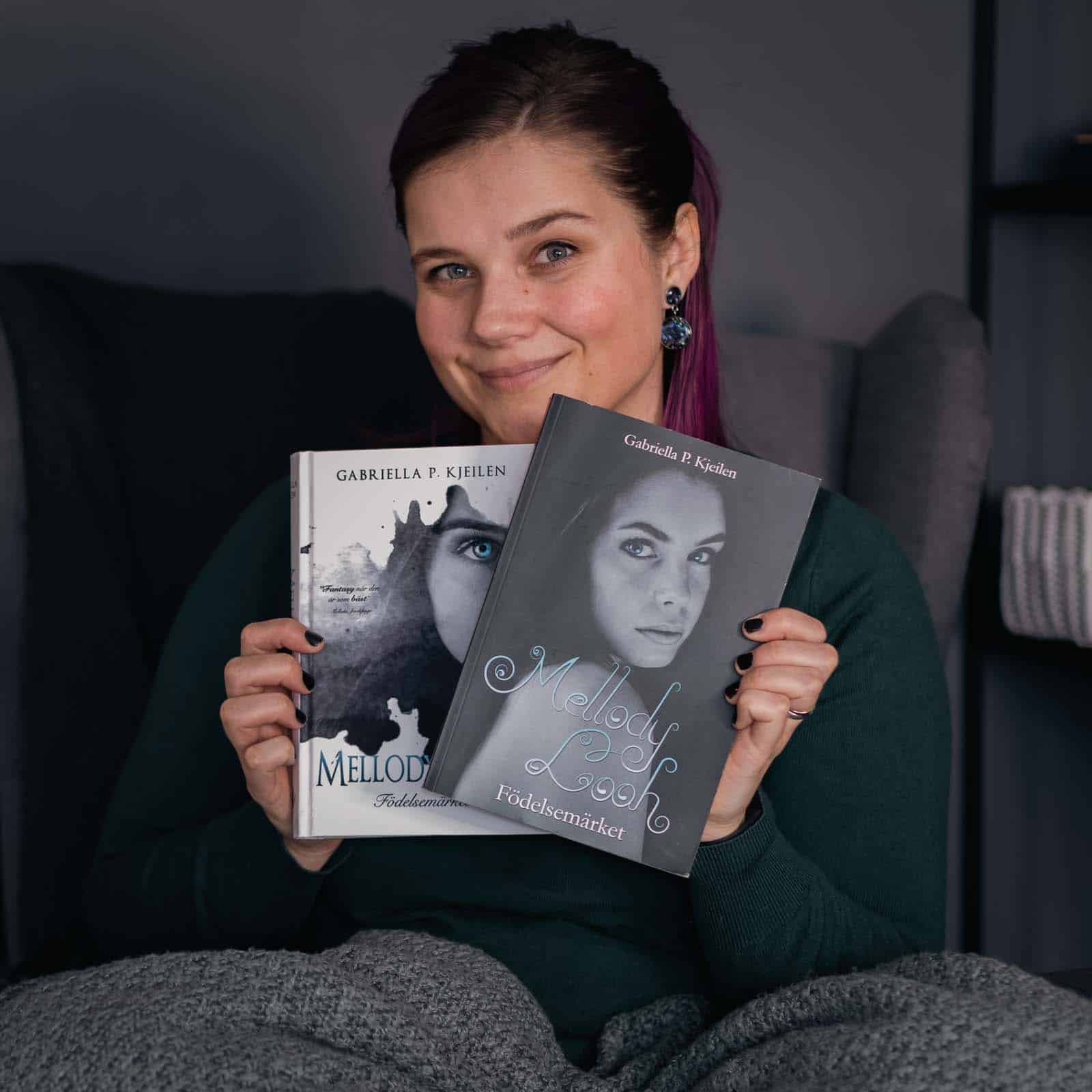 Gabriella P. Kjeilen med sin debutroman "Mellody Looh - Födelsemärket"