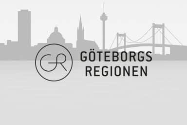 En siluett av Göteborg med omnejd där Göteborgsregionens logotyp ligger ovanför.