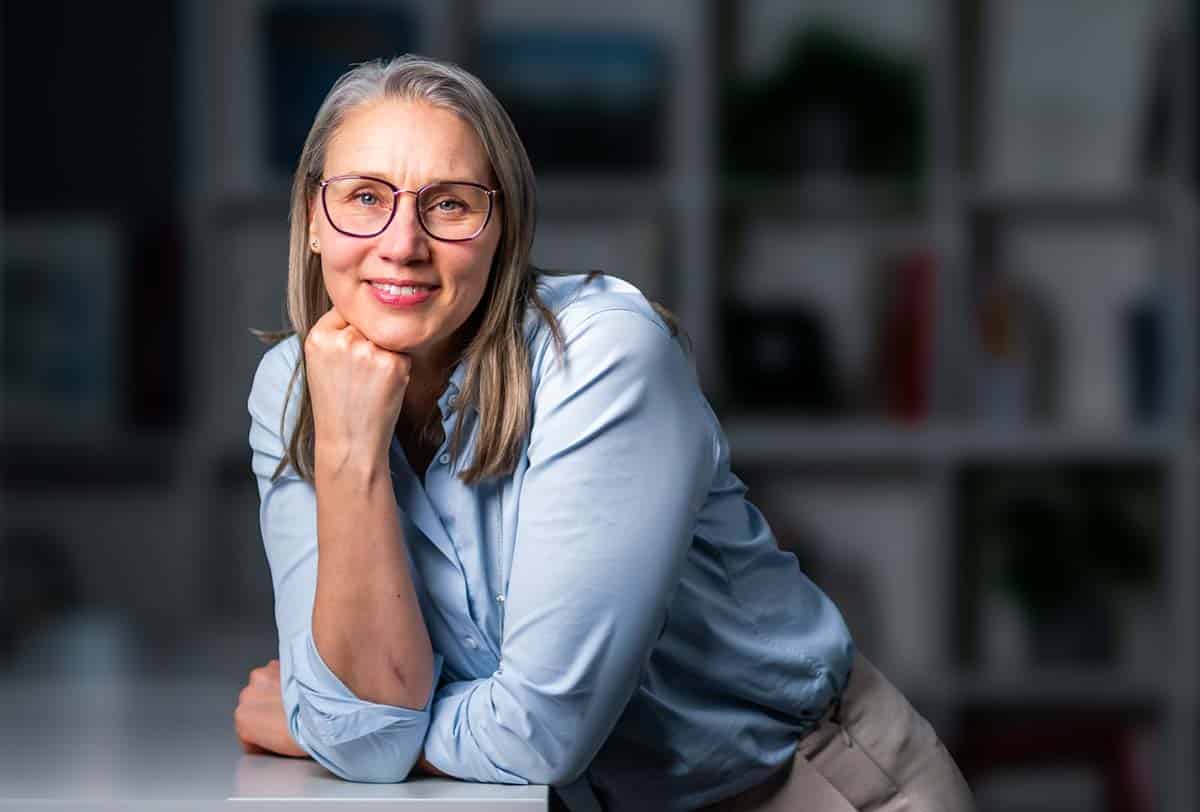 Porträtt på Emeli Olaison, Jurist inom AI och grundare av Wisepoint.