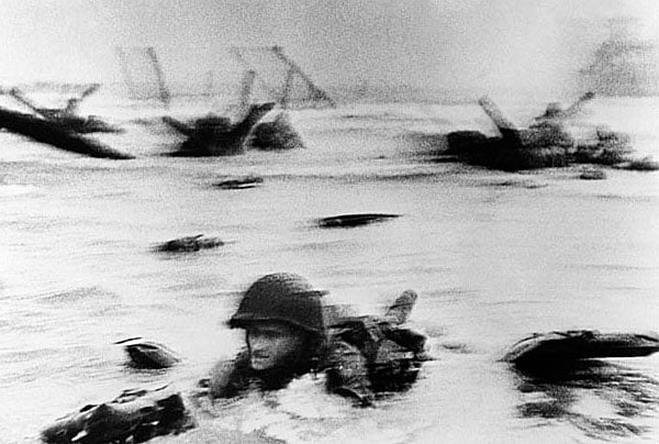 Landstigningen i Normandie, fotad av Robert Capa