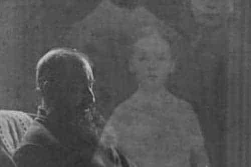 Andar och spöken i fotots tidiga historia
